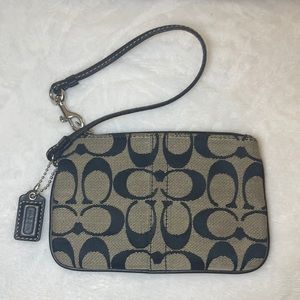 Coach Small Wristlet Signature